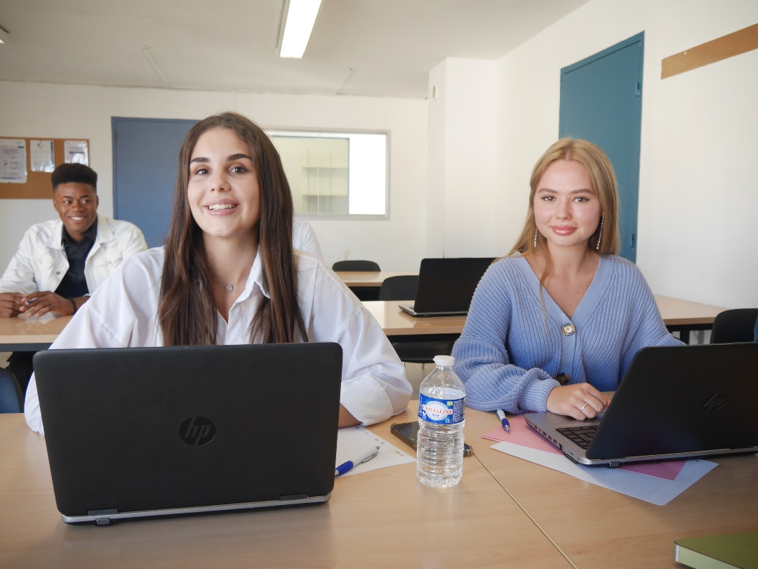 Stagiaires en cours à l'UFCM