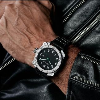 تانك بلاك ستيل الخزان الأسود هي ساعة رهيبة تعتمد على تصميم الساعة الأسطورية سي أيتش إس 127 وهي مخصصة لخزان تي 72 الشهير وتعطي هندسة العلبة الفولاذية والمؤشرات والعقارب المضيئة الكبيرة مظهر ساعة خاصة وفريدة من نوعها، ساعة تانك بلاك ستيل الخزان الأسود، شراء ساعة تانك بلاك ستيل الخزان الأسود، ساعة تانك بلاك ستيل الخزان الأسود أفضل شراء، سعر ساعة تانك بلاك ستيل الخزان الأسود، شراء ساعة تانك بلاك ستيل الخزان الأسود بأفضل وأرخص سعر، ثمن وتكلفة ساعة تانك بلاك ستيل الخزان الأسود، إستعراض ساعة تانك بلاك ستيل الخزان الأسود، تجربة واختبار ساعة تانك بلاك ستيل الخزان الأسود، مراجعة شاملة ساعة تانك بلاك ستيل الخزان الأسود، ساعة تانك بلاك ستيل الخزان الأسود شراء عبر الإنترنت، شراء ساعة تانك بلاك ستيل الخزان الأسود من أفضل متجر الكتروني، ساعة تانك بلاك ستيل الخزان الأسود نسخة عالمية، ساعة تانك بلاك ستيل الخزان الأسود جديدة وأصلية، ساعة تانك بلاك ستيل الخزان الأسود أفضل تسوق الكتروني، من أين أشتري ساعة تانك بلاك ستيل الخزان الأسود، ساعة تانك بلاك ستيل الخزان الأسود آخر إصدار