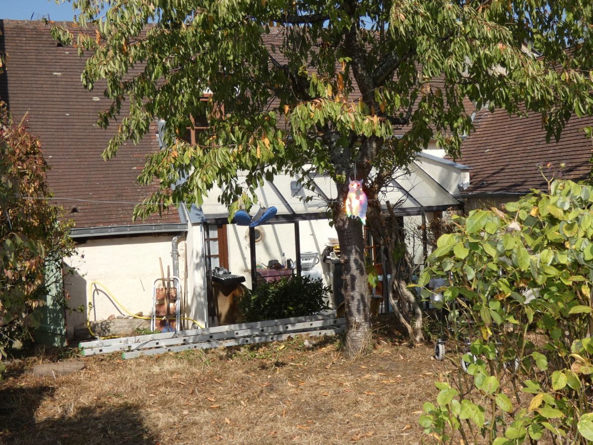 Longère à la campagne dans village à 10 mn de Verneuil sur Avre à 137 000 €.