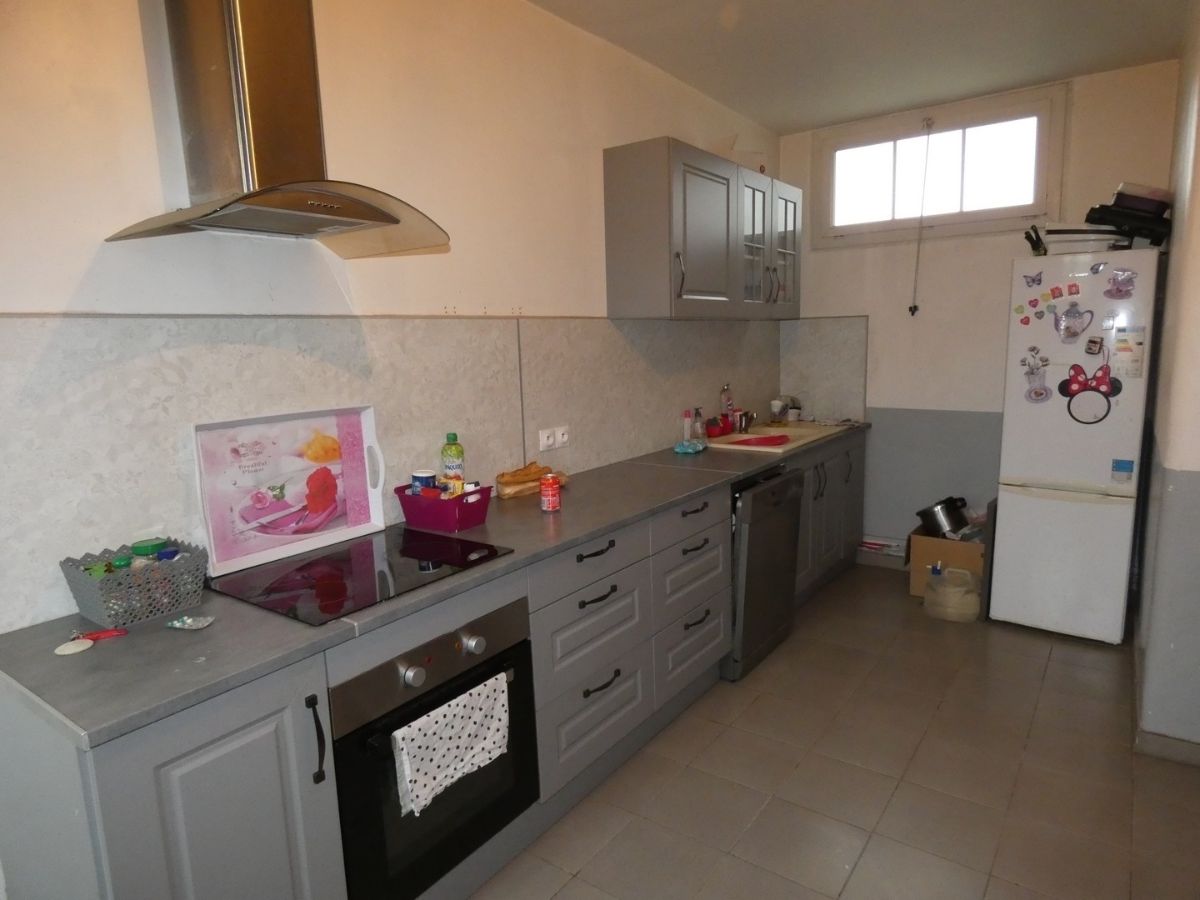 Maison ancienne dans une village du perche proche de toutes commodités à 139 000 €