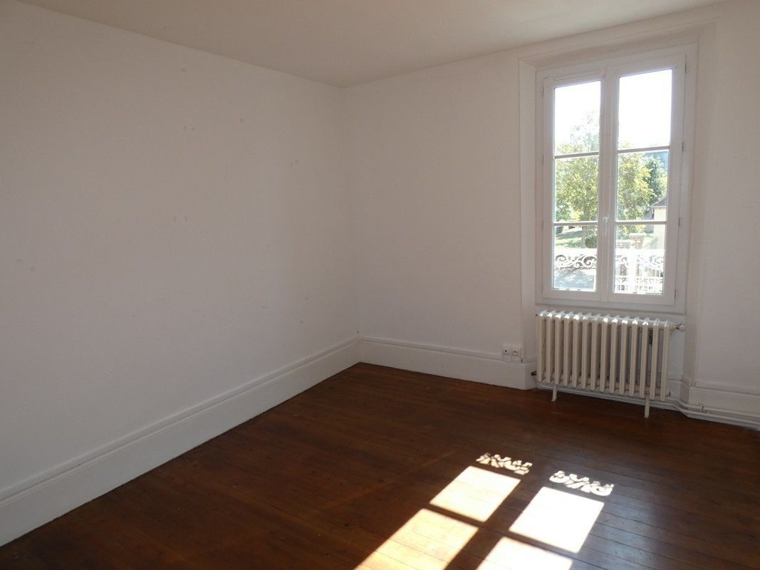 A 5 mn de Verneuil sur Avre Maison 5 chambres sans travaux à 210 000 €.