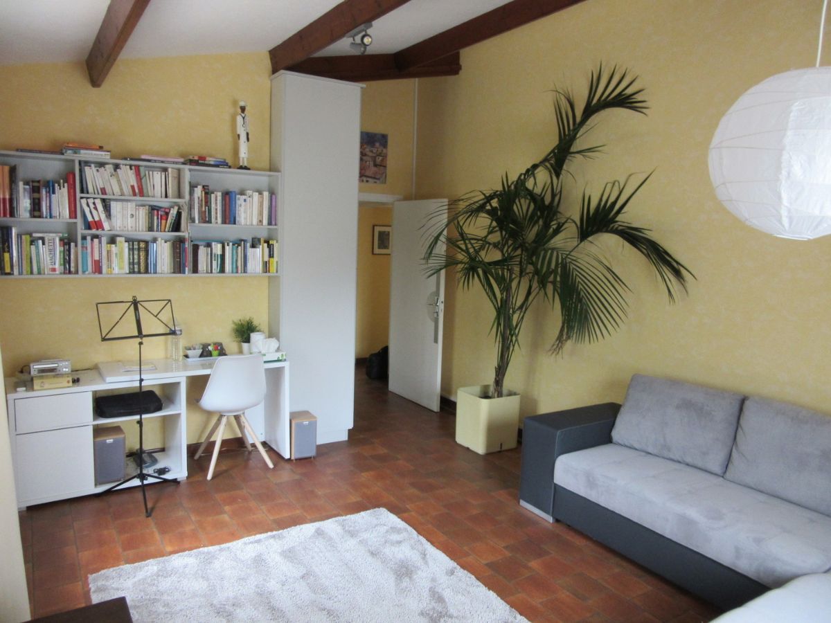 Propriété de 2 maisons centre village à 12 mn de Verneuil sur Avre à 260 000 €.