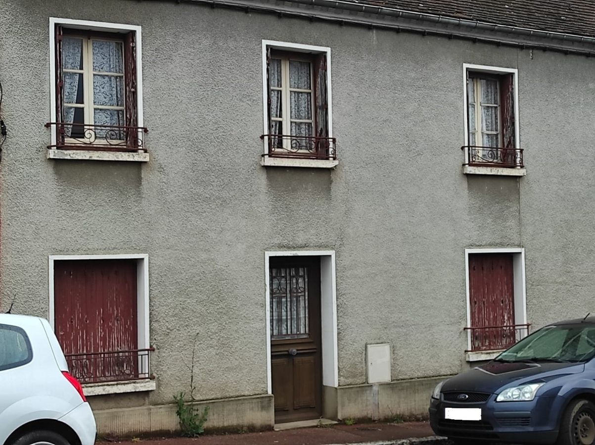 Axe Nonancourt, Verneuil sur Avre, Maison à rénover avec terrain à 75 000 €