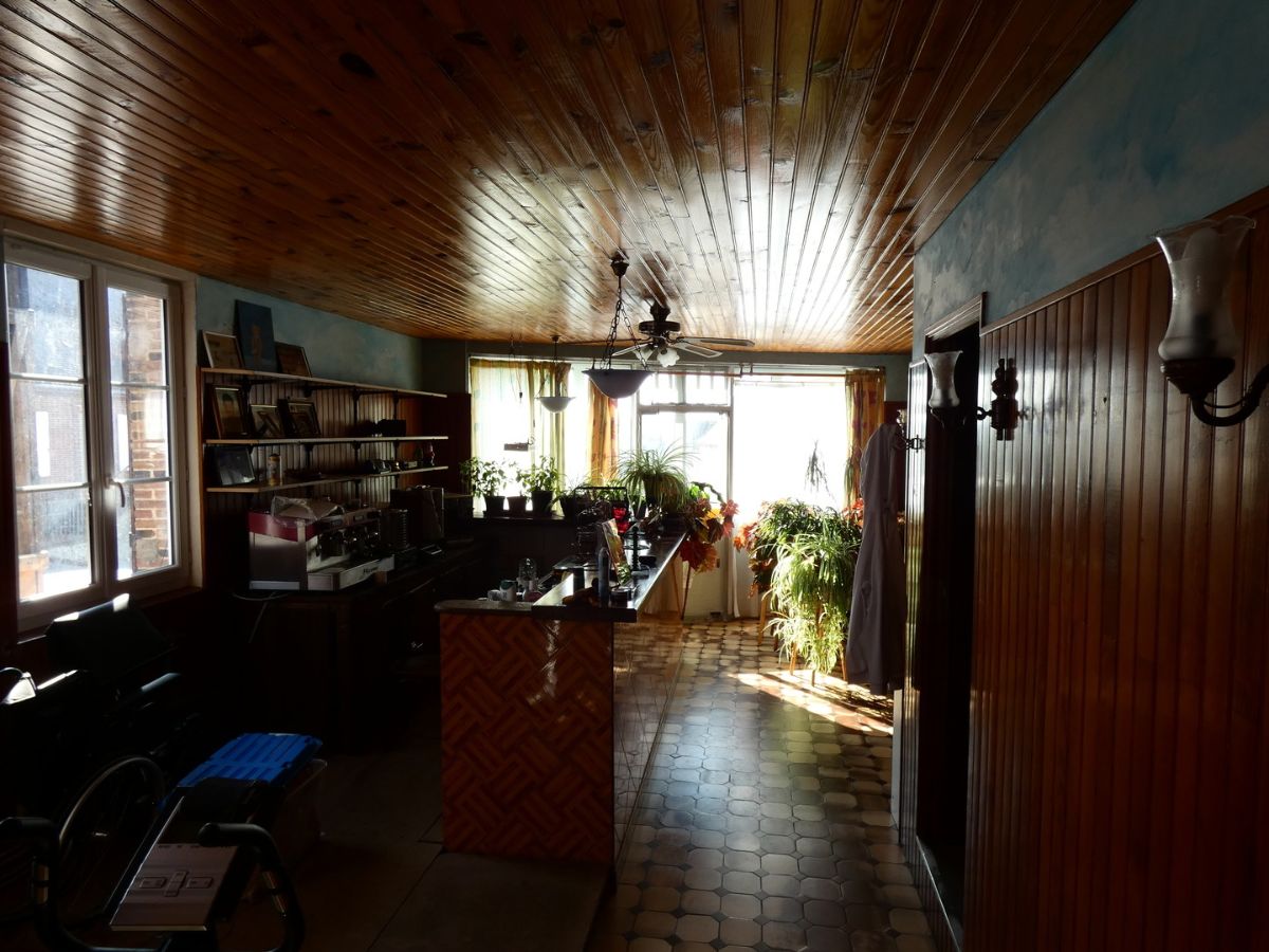 Deux habitations attenantes proche centre ville de Rugles à 169 000 €