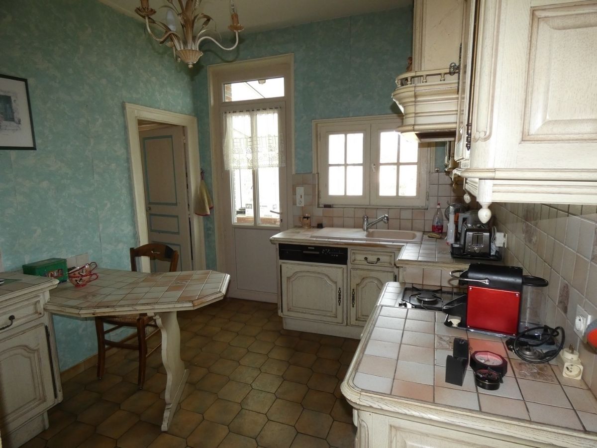 Dans Verneuil sur Avre Maison 3 chambres avec Terrain double garage à 240 000 €.
