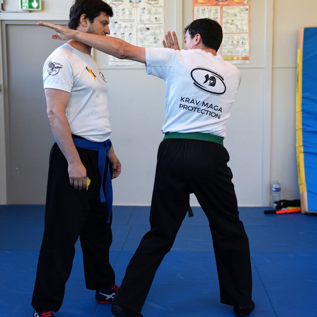 Manchette programem de krav maga FEKM RD